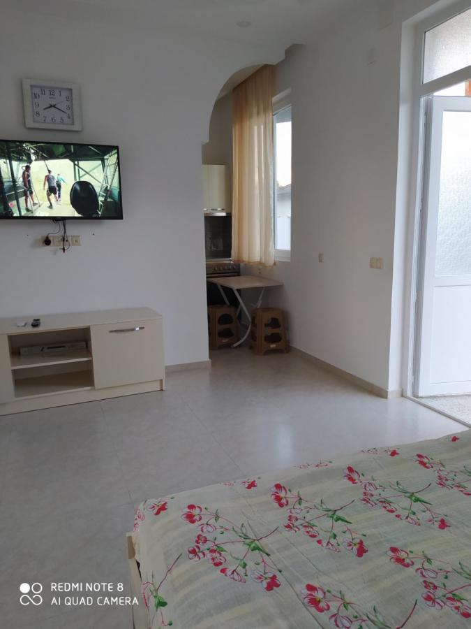 Emzari'S Apartment Kobuleti Esterno foto